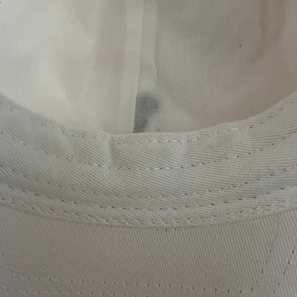 St. Louis Cardinals White Cap Hat Gold Metallic Script Gold Metal Logo Womens - Picture 11 of 13